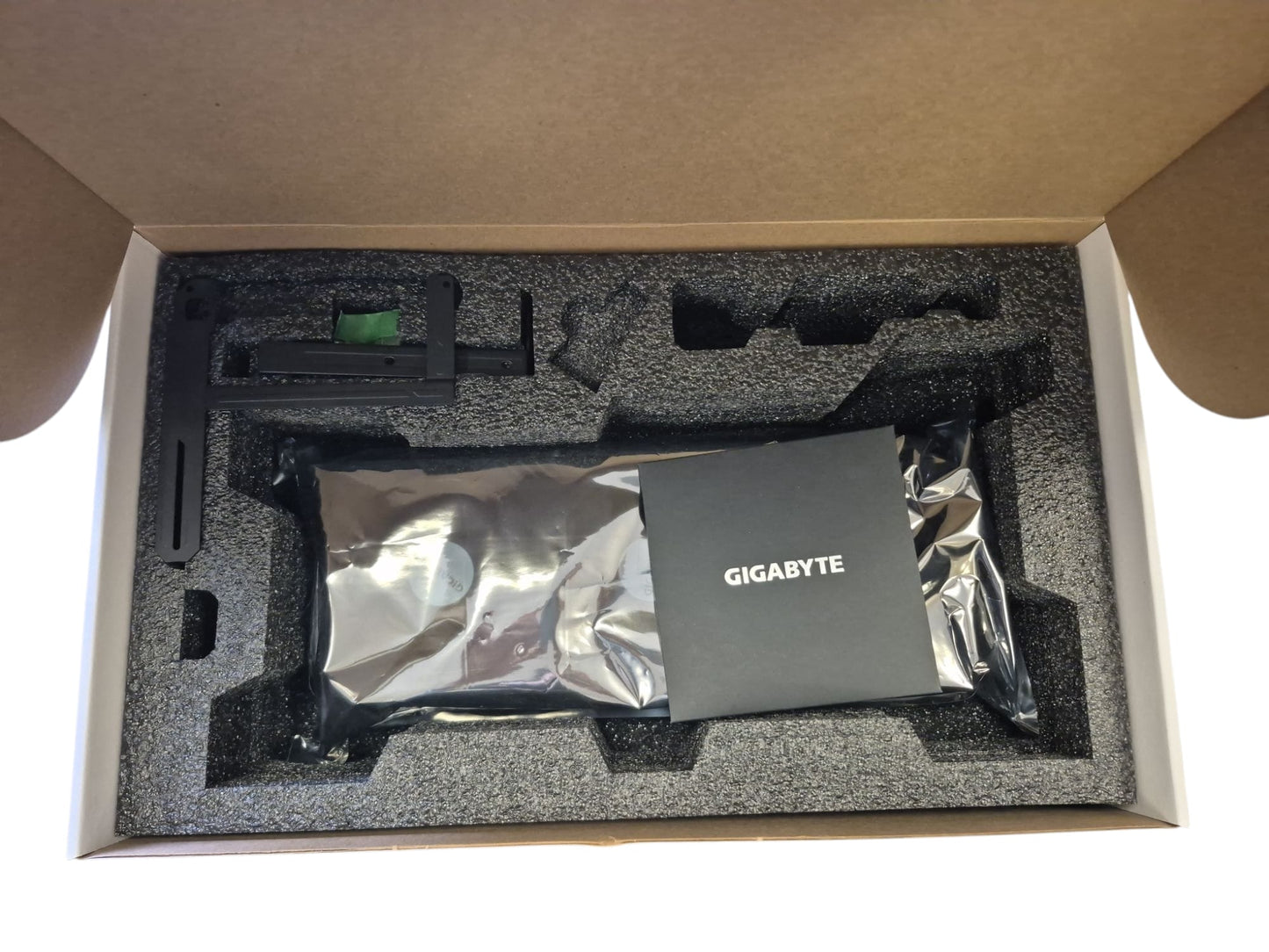 Gigabyte AMD Radeon RX 7900 XTX Gaming OC 24GB Refurbished